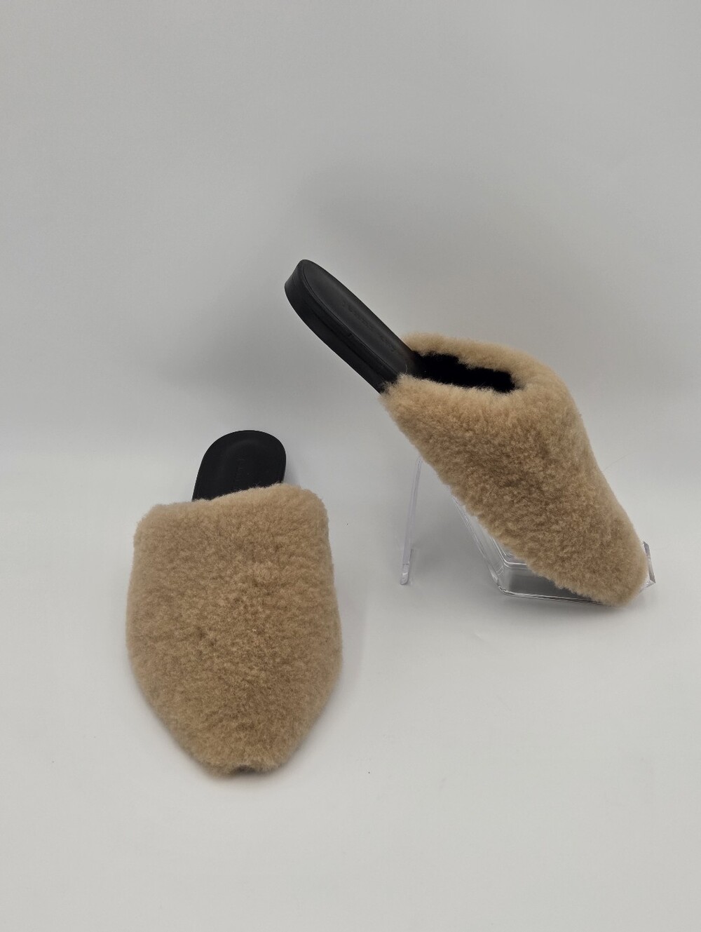 Jenni Kayne plush tan shearling mules Sz 39